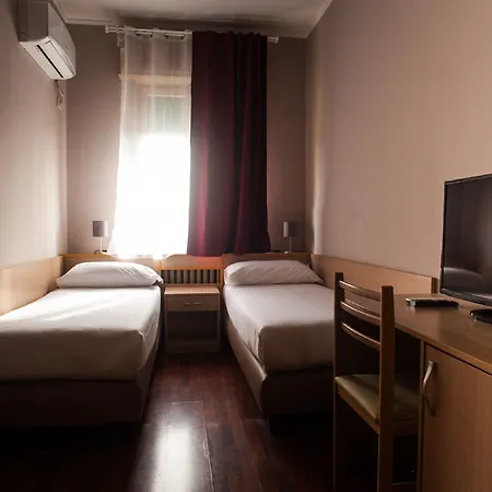 Di Porta Romana Hotel 3*
